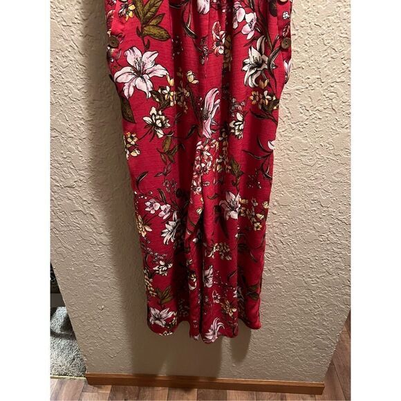 Xhilaration Floral Romper Woman’s Size Small - Picture 2 of 16